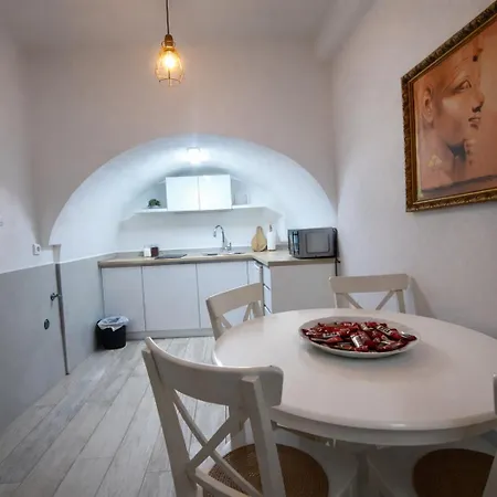 Bogi Stari Grad * Trebinje